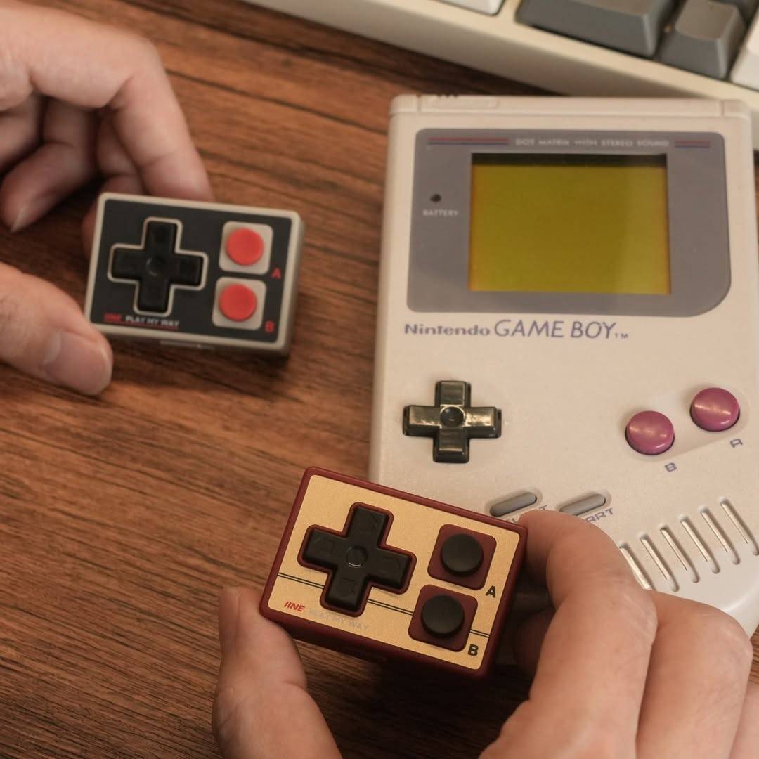 IINE Gamebrick Mini: Gamepad yang Segede Upil