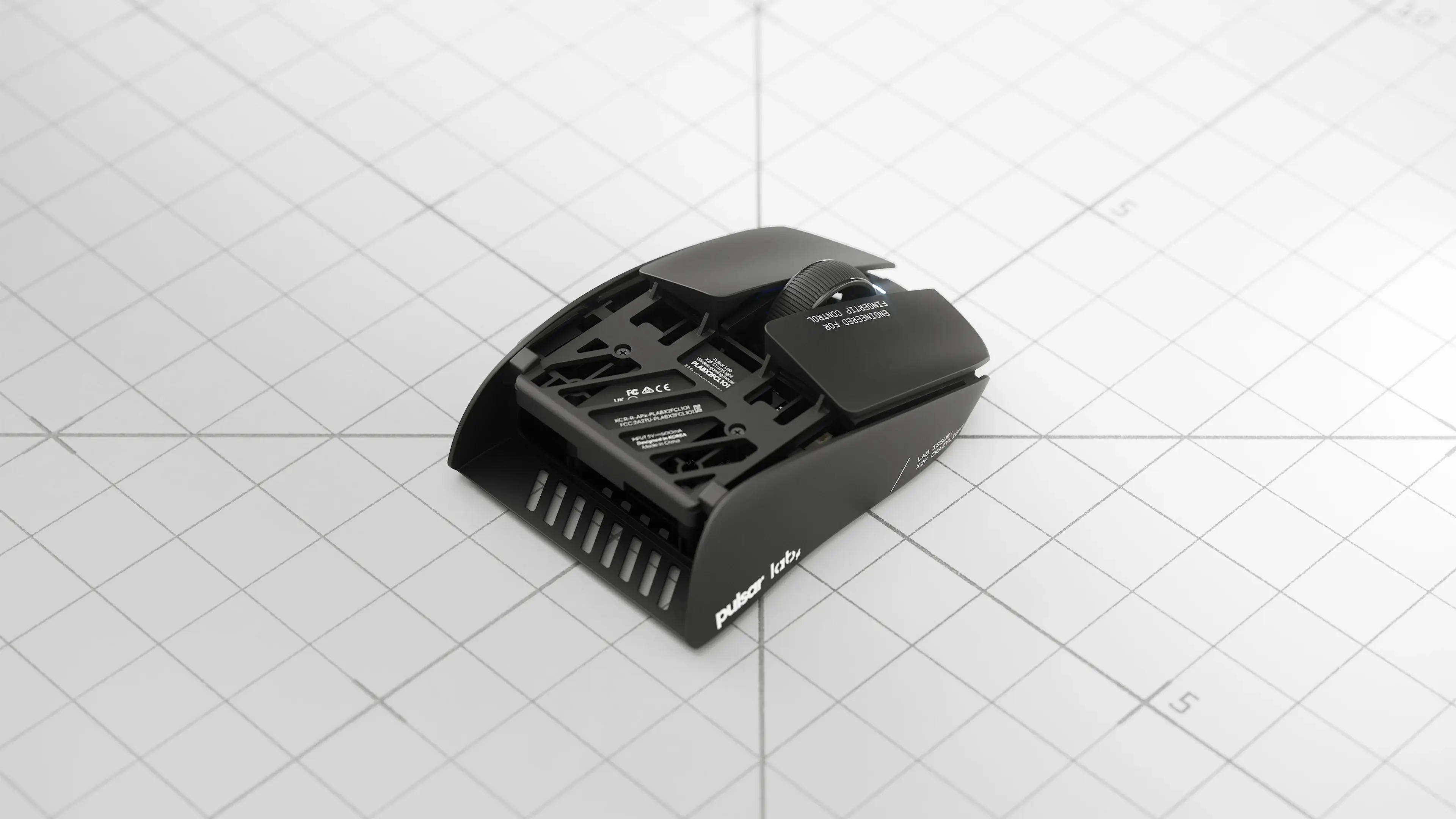 Pulsar X2F CrazyLight Cuma 29 Gram, Dibuat Khusus untuk Fingertip Grip
