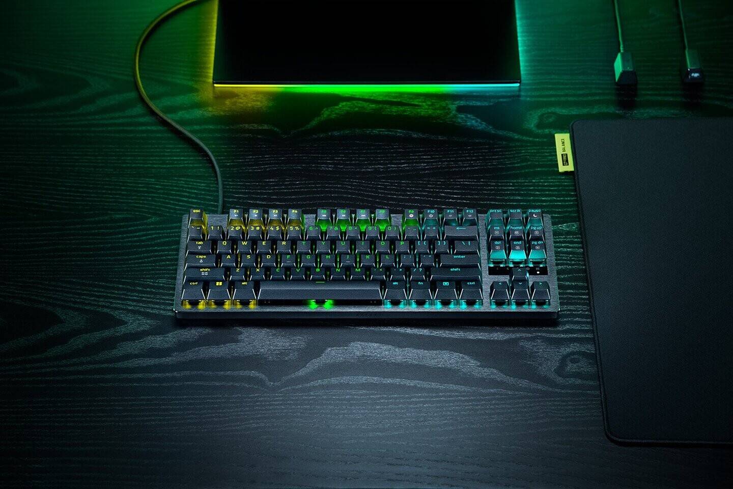 Razer Huntsman V3 Tenkeyless 8KHz: Keyboard Esports yang Pake Switch Optic Analog