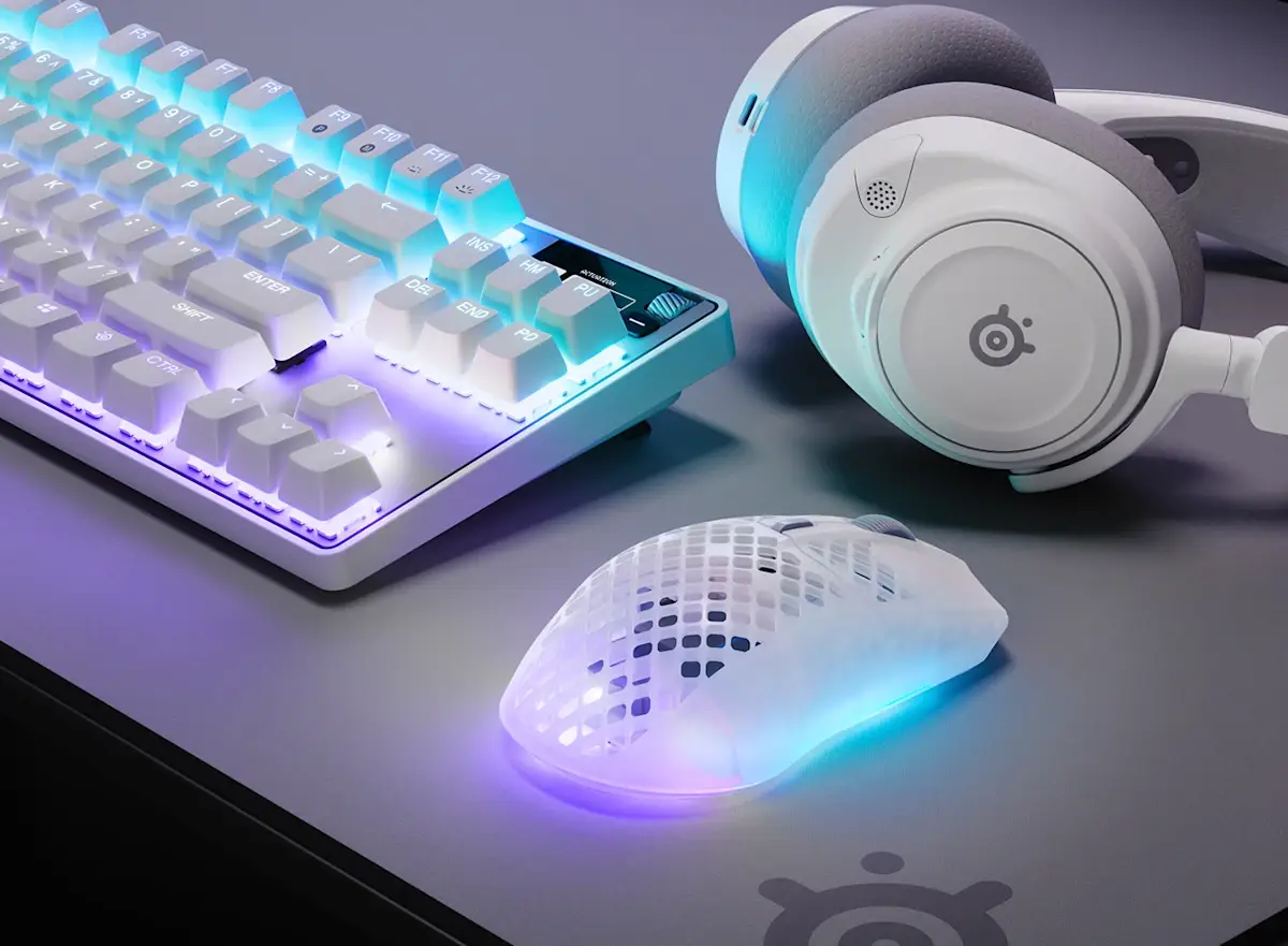 SteelSeries Rayakan 25 Tahun: Aerox 3 Wireless Gen 2 & QcK Heavy Tampil Fresh
